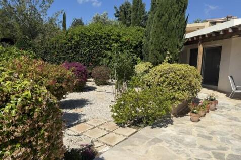 3 bedroom Bungalow f