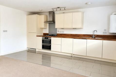 Poppyfields Way, Brackley, Northants photo 3