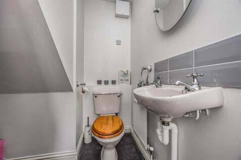 1 Caer Peris View, Portchester-Small-PorticoMarket