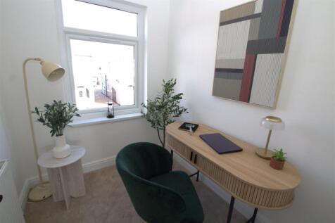 third bedroom .jpg
