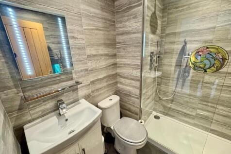 Luxury Shower Room