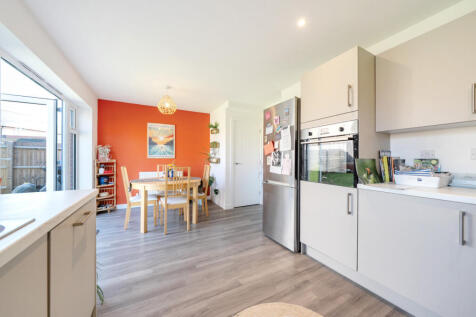 1336422-14-6899e1...