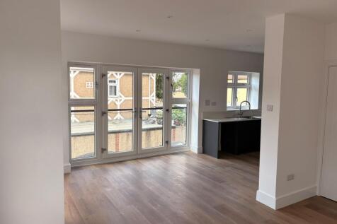 Reede Road, Dagenham, Barking And Dagenham photo 4