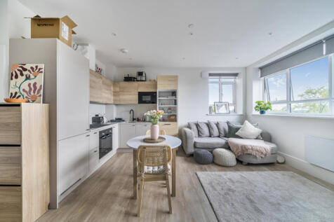 1331500-9-688a450...