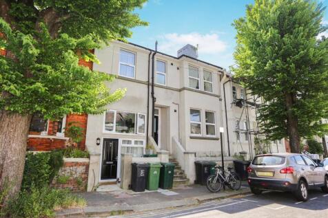 16, Riley Road.jpg