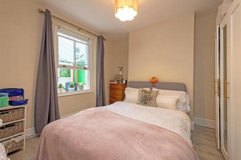 Haldon Road, London photo 3