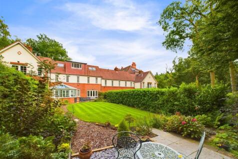 CAM02570G0-PR0014-ST