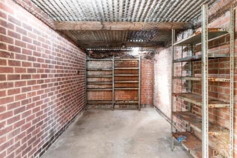 Newstead Street, Garages  (6 of 7).jpg