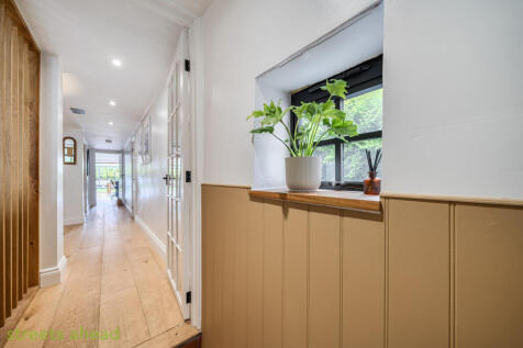 e5d8be8e-b8dd-481...