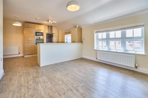 Open Plan Living/Dining/Kitchen to Front