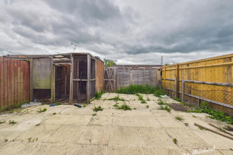 CAM03852G0-PR0663-STILL006