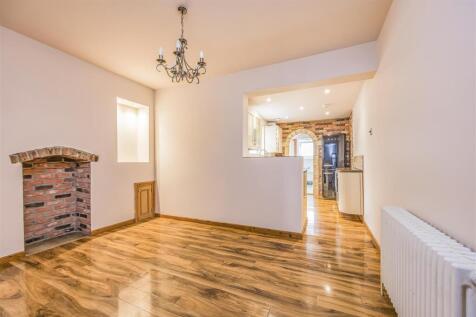 39 Station Road, Copnor-PorticoMarketing-SoldBy-13