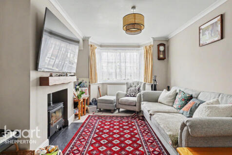 Ashridge Way, SUNBURY-ON-THAMES photo 3