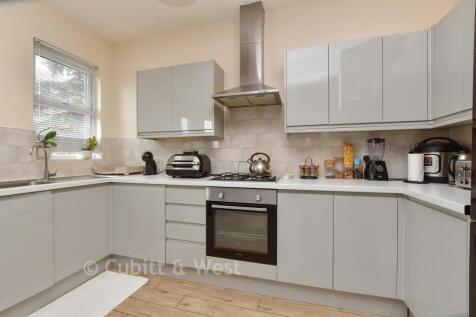 Kitchen / Living Room