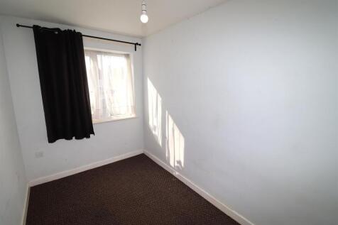 Bedroom 2.JPG