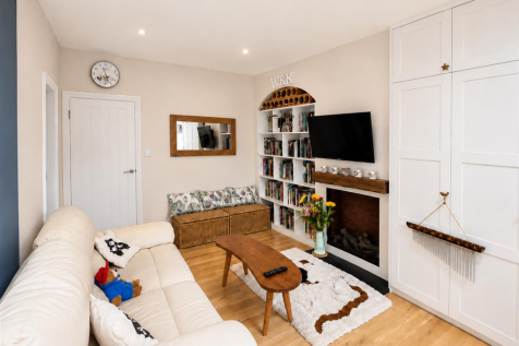 Living room version 3.png