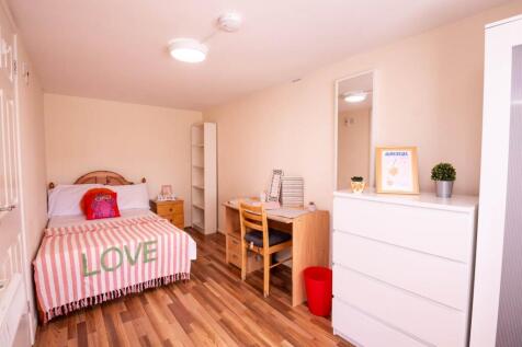 3brockenhurst_studen