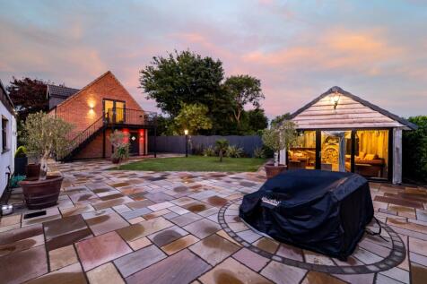 Rose Lodge (Fishtoft) Twilight-7