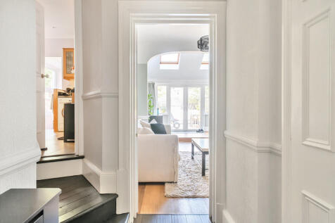 1330161-26-688799...