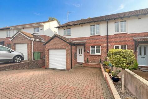 Canterbury Drive 16 - Front.jpg