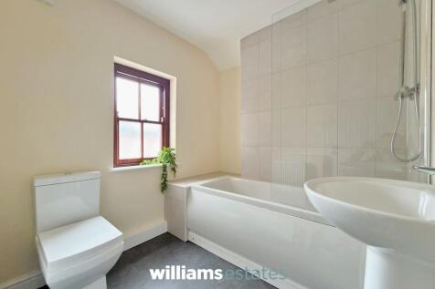 4 Rhyl Road, Denbigh, LL16 photo 3