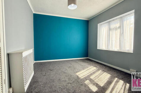 Hythe Estate Agents - Your Key Move. Free property