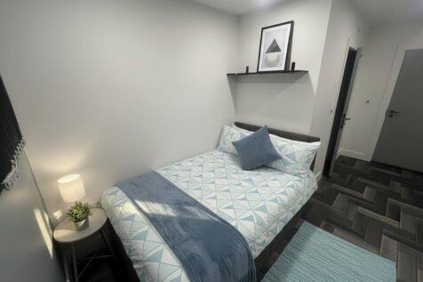Graduation House, photo 5