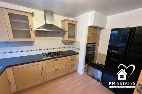 Aynsworth Avenue, Bishop's Stortford, Hertfordshire, CM23 photo 3