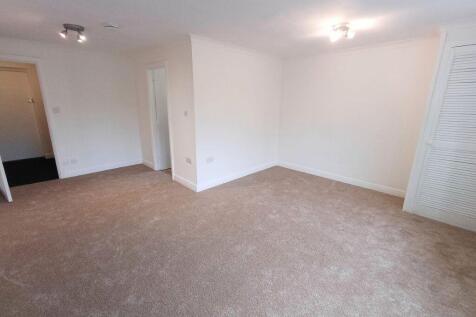 78 Brackenwood Mews, Ws, SK9 2QQ photo 3