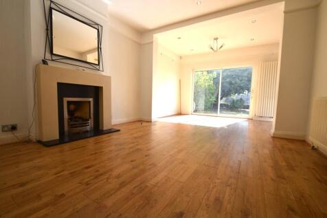 Park Avenue, Staines-upon-Thames photo 4