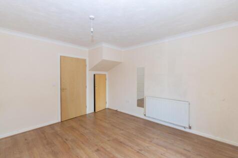Cartmell Court, Leeds, West Yorkshire, LS15 photo 3