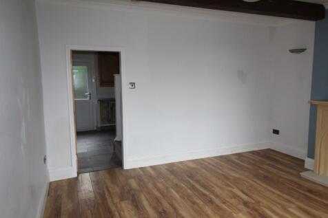 Union Street, Glossop, Derbyshire, SK13 photo 4