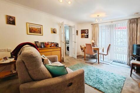 Portman Court, Grange Road, Uckfield photo 2