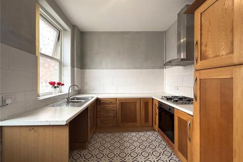 Fulham Street, Oldham, Greater Manchester, OL4 photo 4