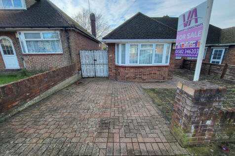 2 bedroom Semi Detached Bungalow for Sale