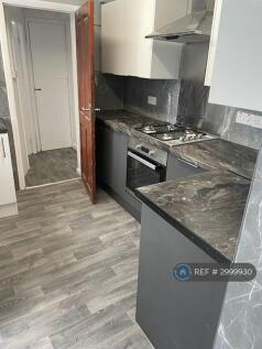 Kitchen Pic 1