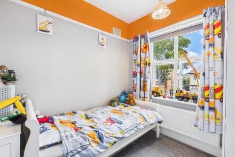 Bedroom: