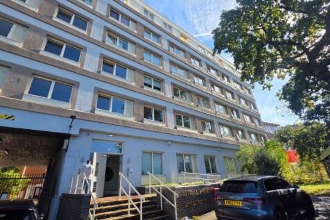 1-bed flat on Astral House, London Road, Norbury, Croydon, London, £1,300/mo