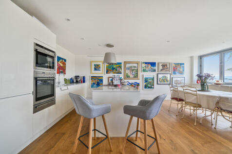 1306847-9-68513ec...