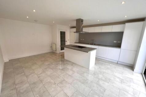 Ross Road, Duston, Northampton NN5 photo 3