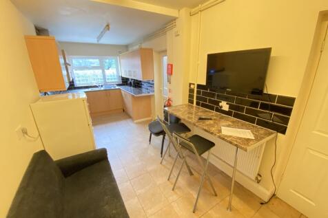 6 St Helens Road, Leamington Spa photo 5