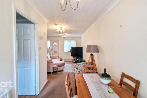 Crownfields, Maidstone photo 5