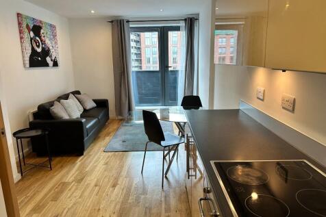 living/kitchen