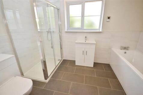 Bath/Shower Room