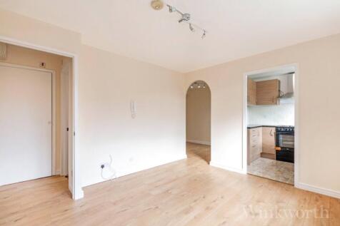 Reception/Bedroom