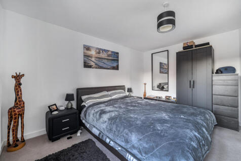 1393325-6-69457bf...