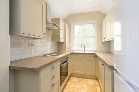 5-bed flat on £125pppw Derby Road, Nottingham, £2,708/mo