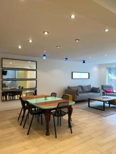 Open Plan Receptions