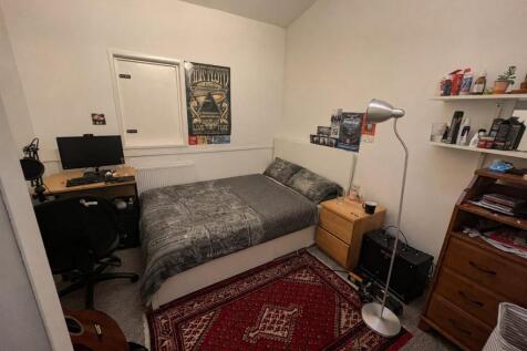 Bedroom 2.jpeg
