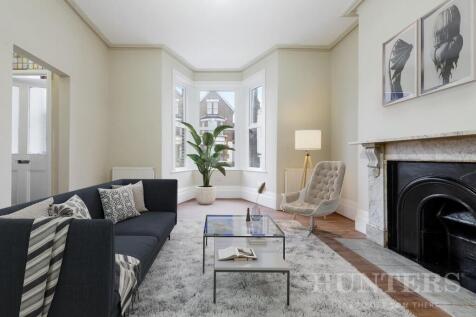 7 St. Pauls Road N17 0NB-2-Virtual Staging.jpg